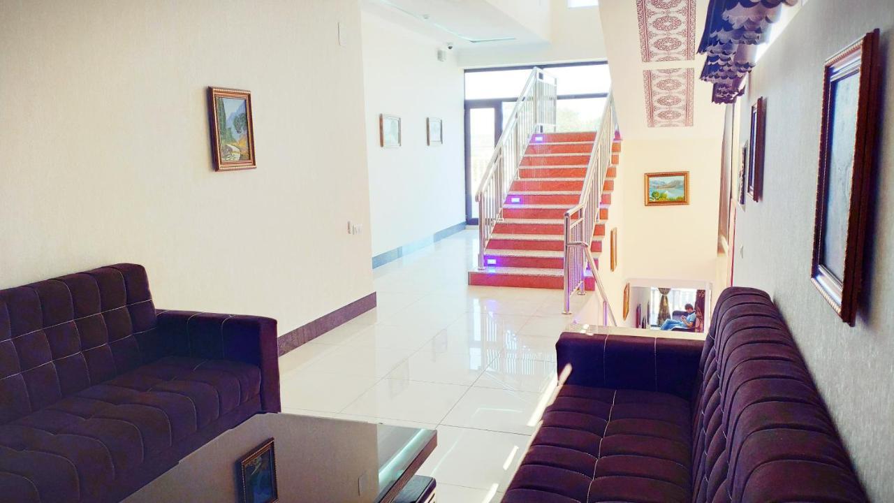 Hotel Buston Chkalovsk Esterno foto